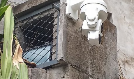 Pose et installation de caméra de vidéosurveillance infrarouge longue portée en site isolé à Saint-Pierre de La Réunion